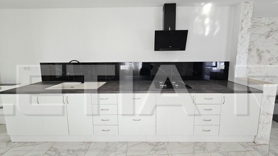 AJ1253: Independent house with land divided into three plots