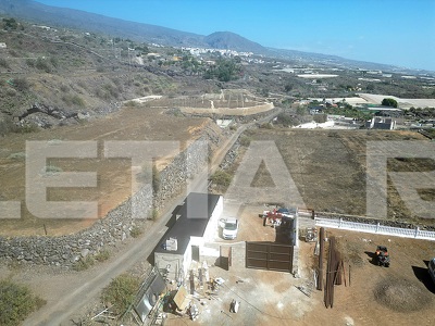 AJ1253: Independent house with land divided into three plots