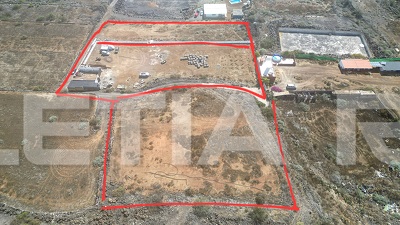 AJ1253: Independent house with land divided into three plots