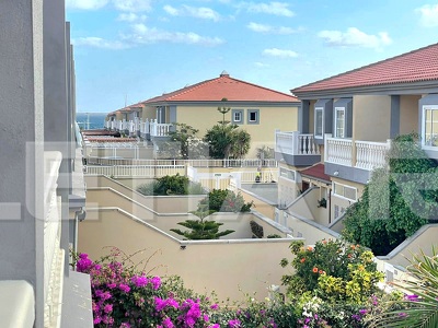 AJ1271: Hermoso Chalet Adosado de 4 habitaciones en el Medano 