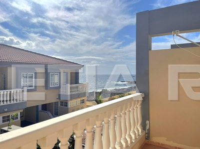 AJ1271: Hermoso Chalet Adosado de 4 habitaciones en el Medano 